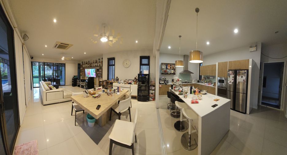 For rent 3 bedrooms villa in Kathu, Phuket
