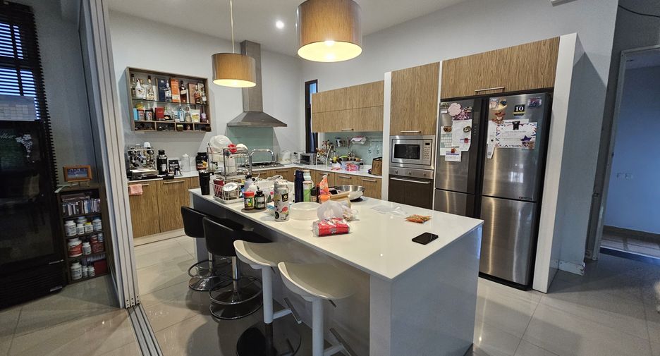 For rent 3 bedrooms villa in Kathu, Phuket