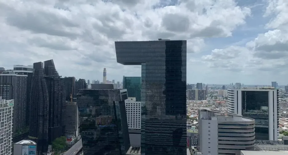 For rent スタジオ condo in Huai Khwang, Bangkok