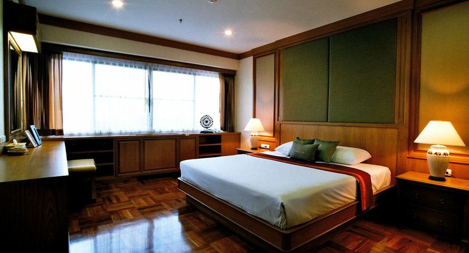 Apartamento en alquiler de 4 habitaciones en Watthana, Bangkok