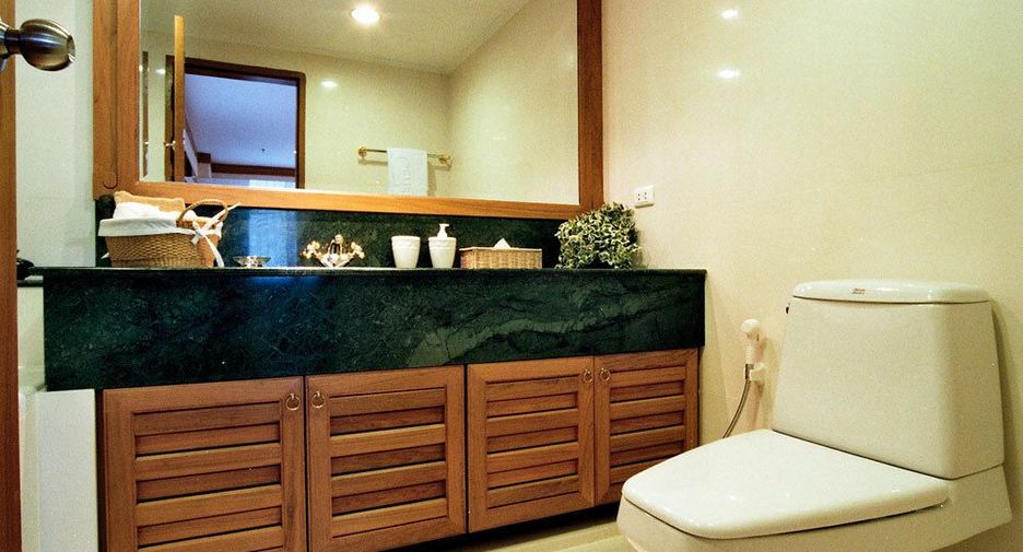Apartamento en alquiler de 4 habitaciones en Watthana, Bangkok