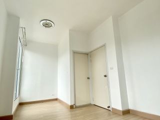 For sale 4 bedrooms townhouse in Bang Khun Thian, Bangkok