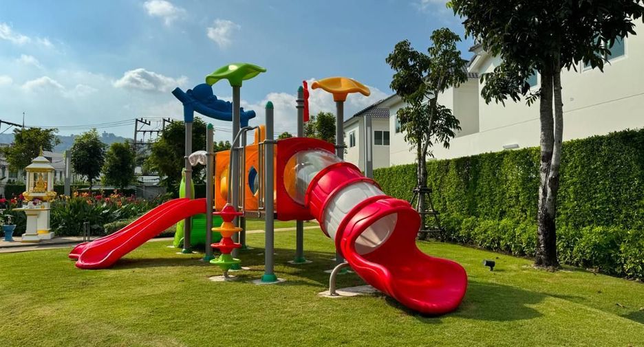 Casa adosada en alquiler de 3 habitaciones en Mueang Phuket, Phuket