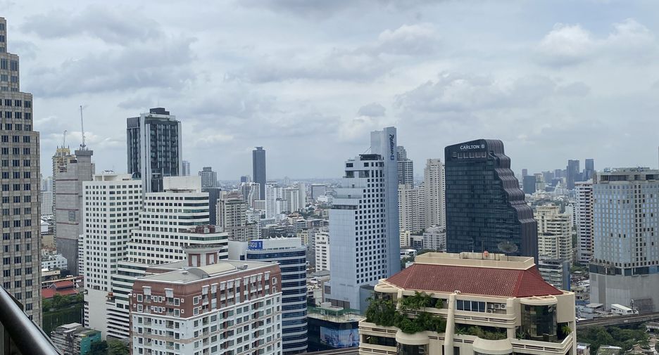 For sale 2 bedrooms condo in Khlong Toei, Bangkok