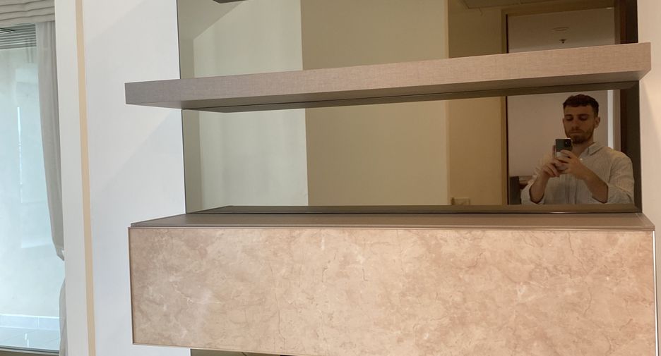 For sale 2 bedrooms condo in Khlong Toei, Bangkok