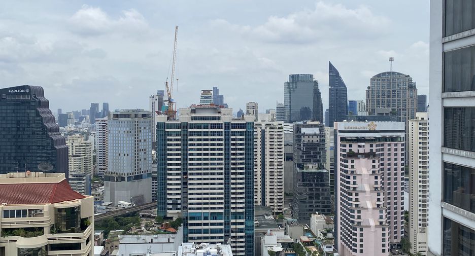 For sale 2 bedrooms condo in Khlong Toei, Bangkok