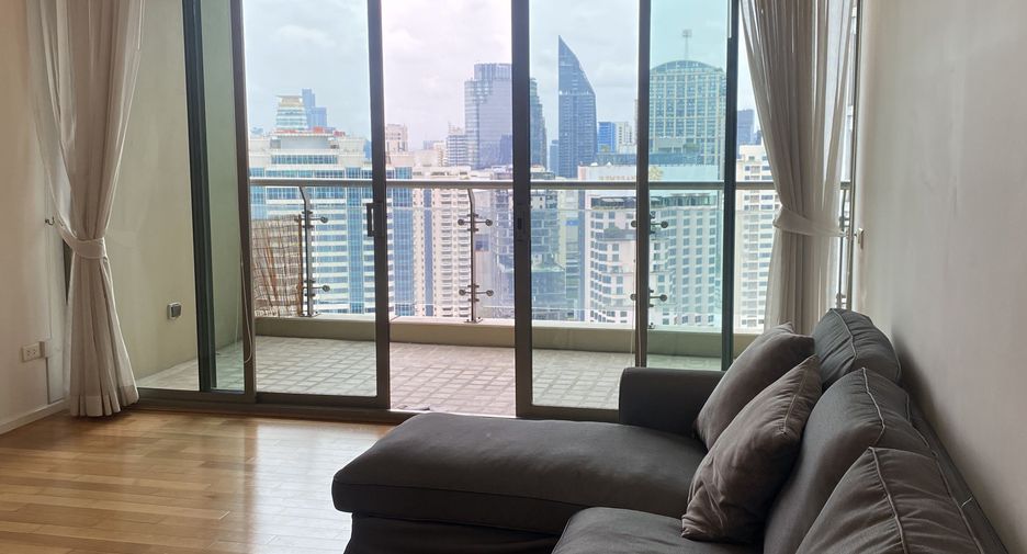 For sale 2 bedrooms condo in Khlong Toei, Bangkok