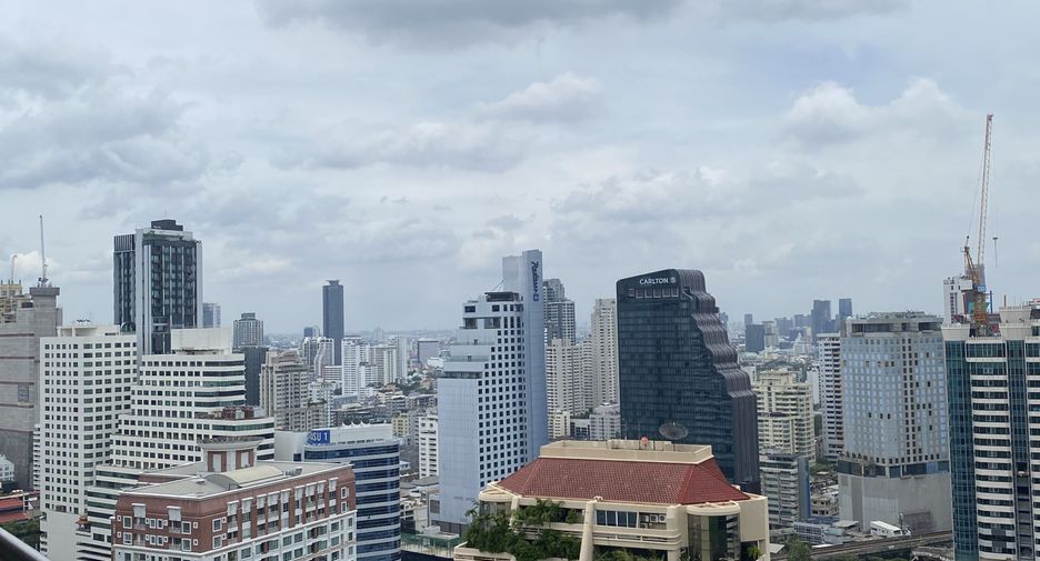 For sale 2 bedrooms condo in Khlong Toei, Bangkok