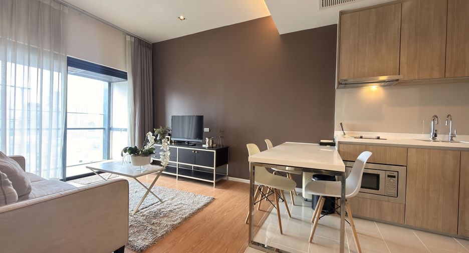 À vendre 1 chambre condo à Watthana, Bangkok
