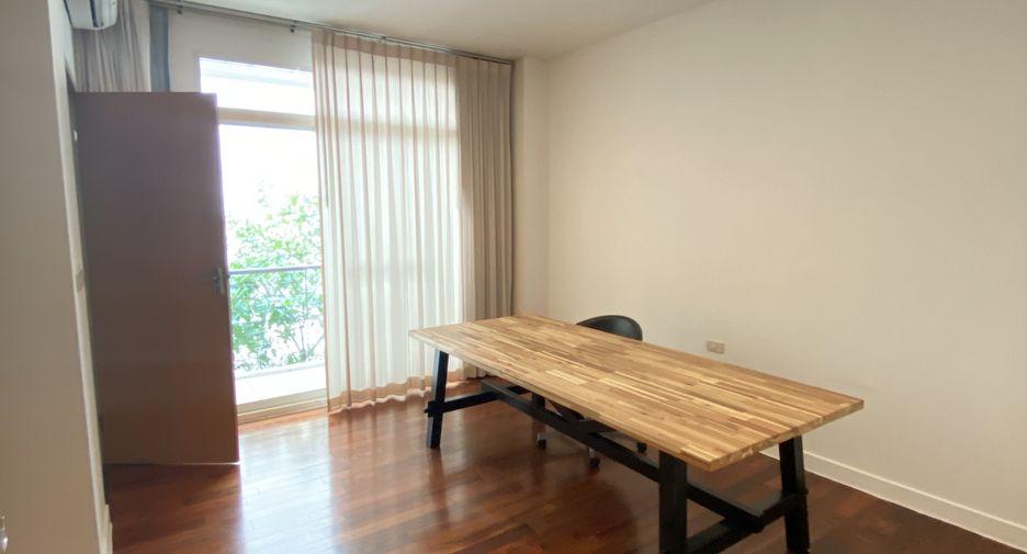 Apartment zur Miete mit 4 Zimmer in Watthana, Bangkok