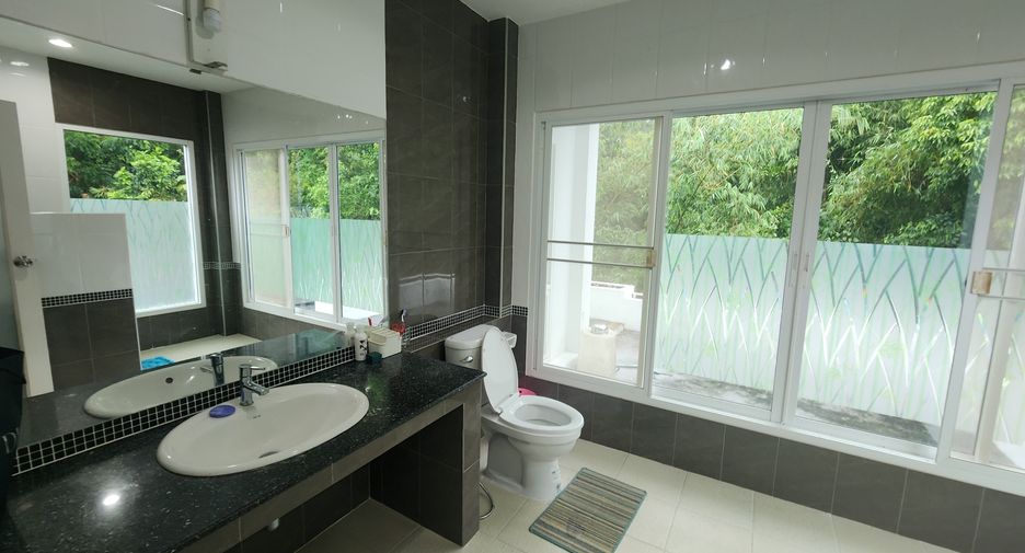 For rent 4 ベッドルーム house in Kathu, Phuket