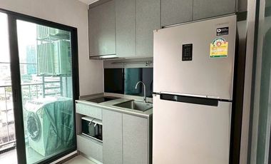 Condo en alquiler de 1 habitaciones en Phra Khanong, Bangkok