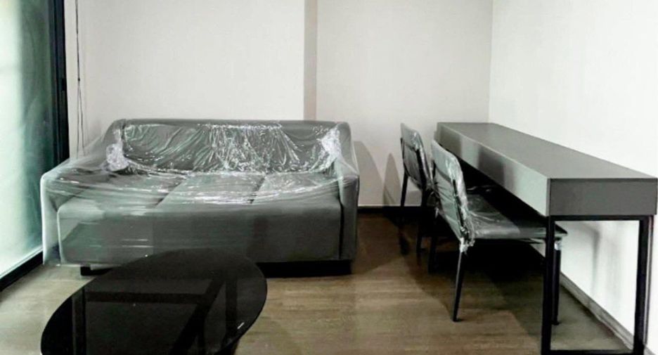 For rent 1 bed condo in Phra Khanong, Bangkok