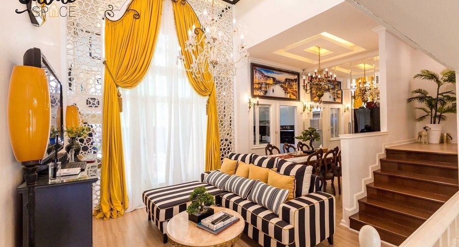 For rent 4 bedrooms house in Lat Phrao, Bangkok