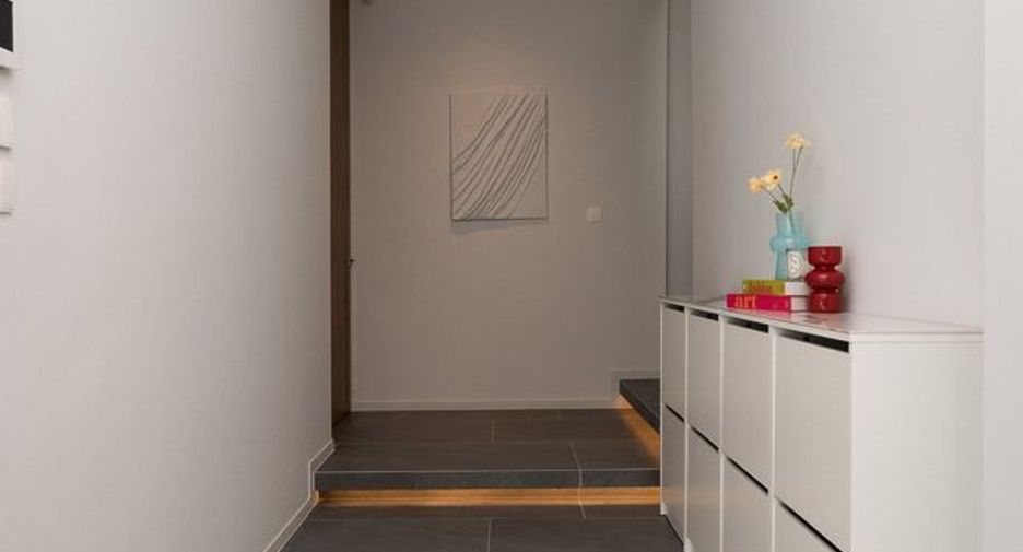 For rent 3 bedrooms condo in Saphan Sung, Bangkok