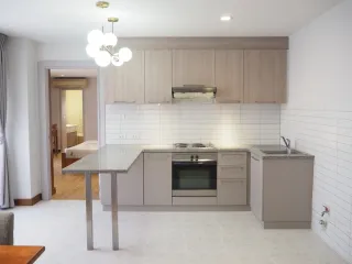 For rent 2 bedrooms condo in Pathum Wan, Bangkok