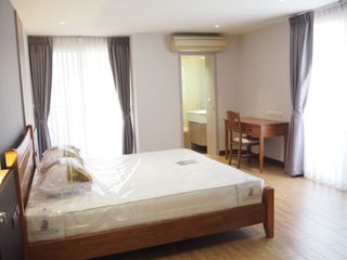 For rent 2 bedrooms condo in Pathum Wan, Bangkok