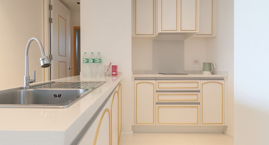For sale 2 bedrooms condo in Sathon, Bangkok