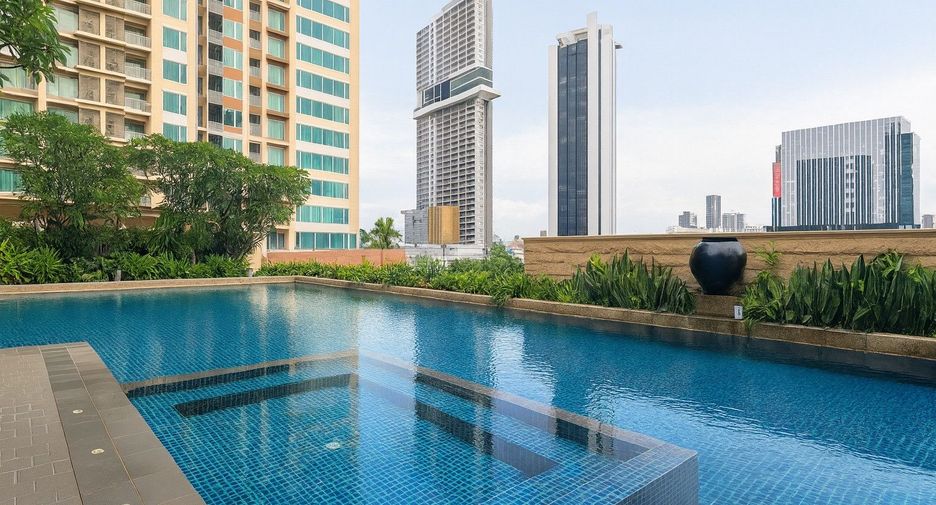 For sale 2 bedrooms condo in Sathon, Bangkok