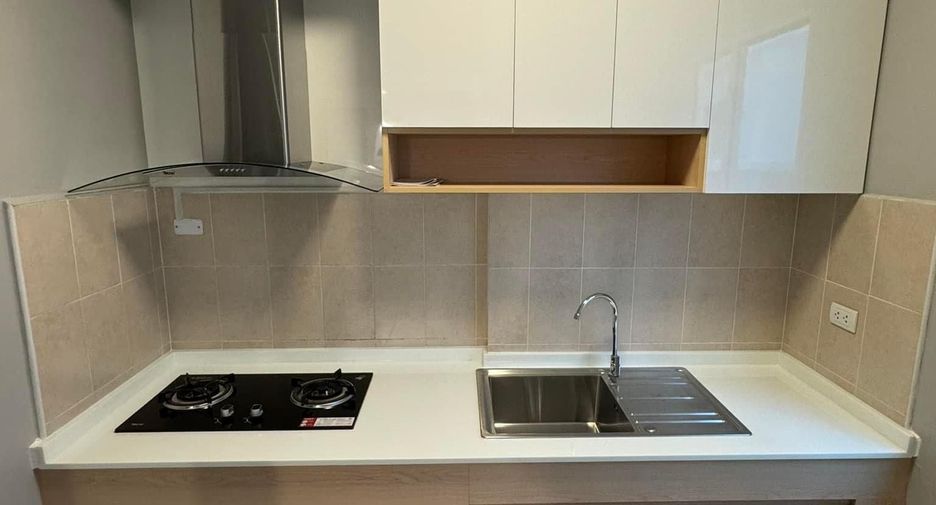 For rent 3 ベッドルーム townhouse in Chom Thong, Bangkok