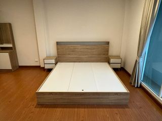 For rent 3 bedrooms townhouse in Chom Thong, Bangkok