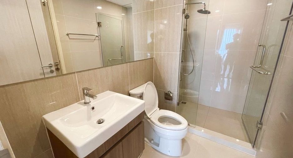For rent 2 bedrooms condo in Suan Luang, Bangkok