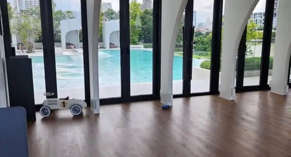 For sale studio condo in Khlong San, Bangkok