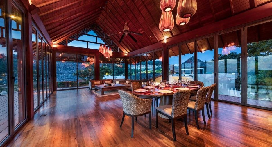 For sale 5 bedrooms villa in Kathu, Phuket