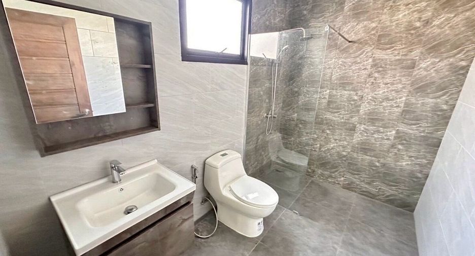 For sale and for rent 3 bedrooms house in Wang Thonglang, Bangkok
