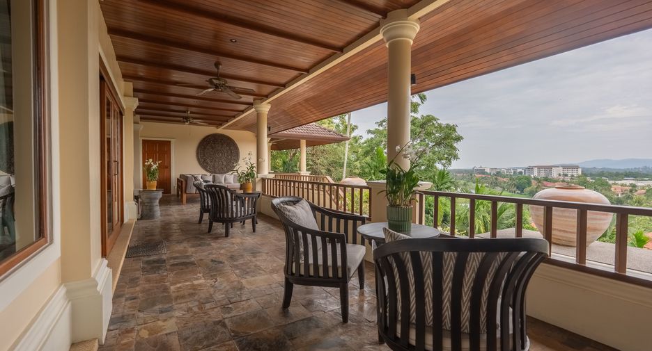 For rent 5 bedrooms villa in Thalang, Phuket