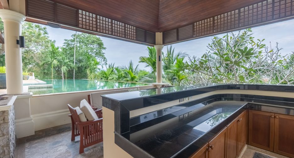 For rent 5 bedrooms villa in Thalang, Phuket