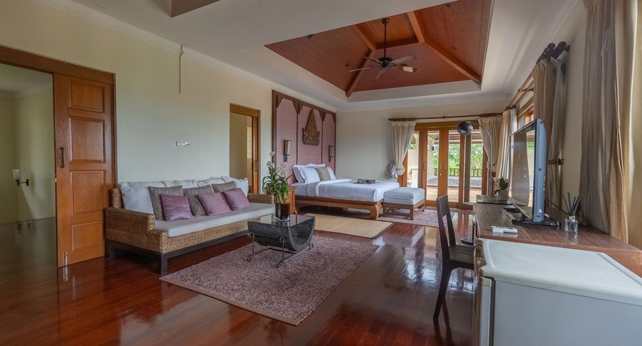 For rent 5 bedrooms villa in Thalang, Phuket