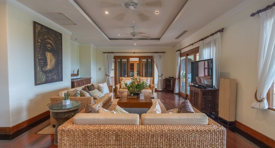 For rent 5 bedrooms villa in Thalang, Phuket