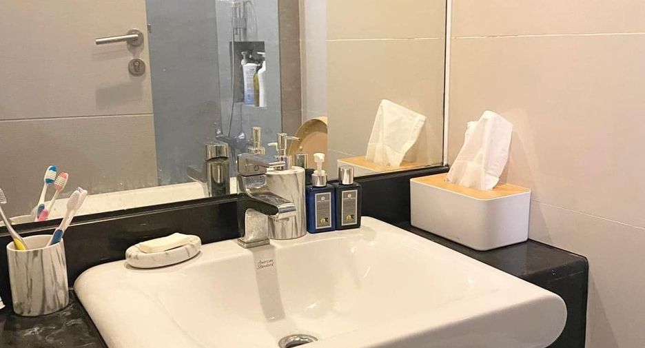 For sale 2 bedrooms condo in Ratchathewi, Bangkok
