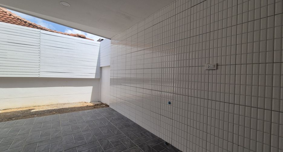 Haus zum Kauf mit 4 Zimmer in Mueang Phuket, Phuket