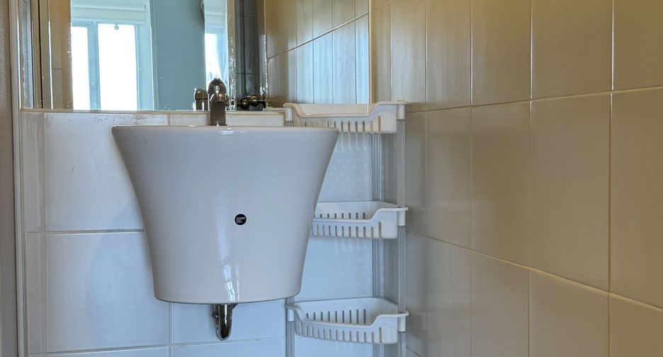 For sale 2 bedrooms condo in Chom Thong, Bangkok