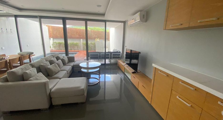 For sale 3 bedrooms villa in Mueang Phuket, Phuket
