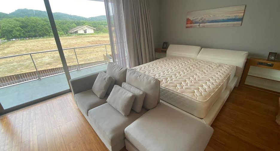For sale 3 bedrooms villa in Mueang Phuket, Phuket