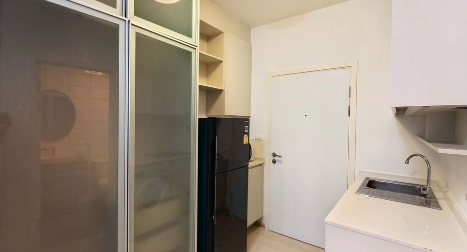 For rent studio condo in Huai Khwang, Bangkok