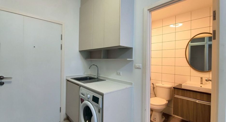 For rent studio condo in Huai Khwang, Bangkok