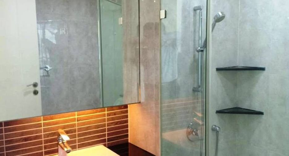 Condo en alquiler de 3 habitaciones en Khlong Toei, Bangkok