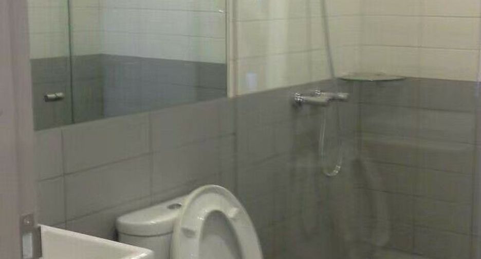 Продажа 2 спальни кондо в Пхра Кханонг, Бангкок