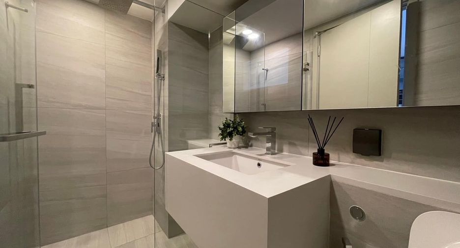 For rent 1 bed condo in Bang Rak, Bangkok