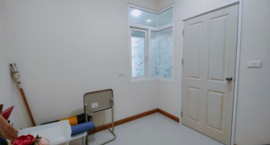 For sale 4 bedrooms house in Prawet, Bangkok