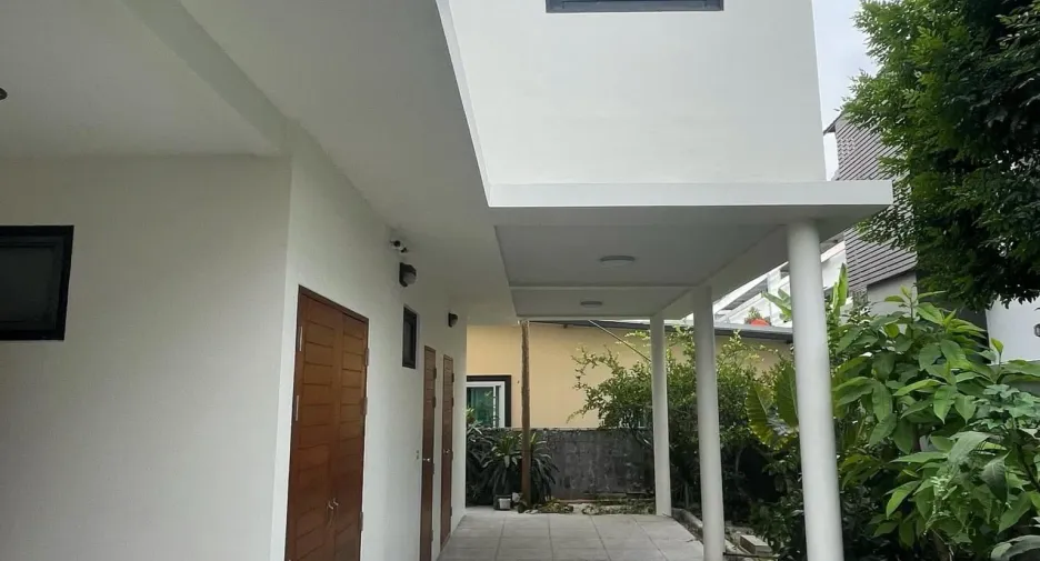 For sale 4 bedrooms house in Lat Phrao, Bangkok