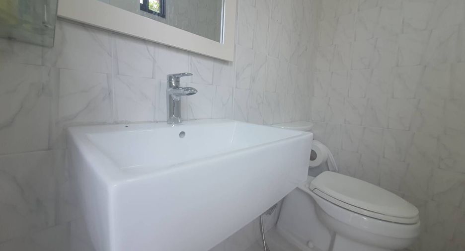 For sale 3 bedrooms townhouse in Saphan Sung, Bangkok