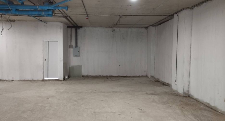 For rent retail Space in Khlong Toei, Bangkok