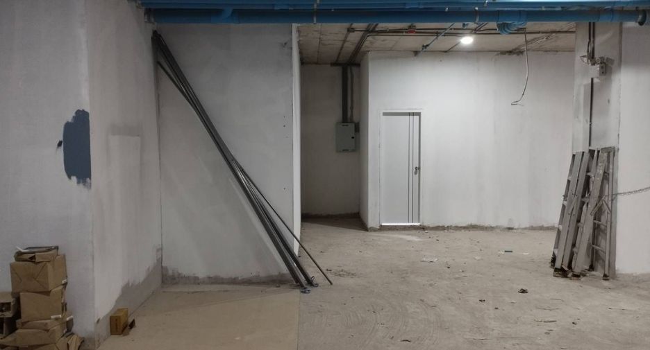 For rent retail Space in Khlong Toei, Bangkok
