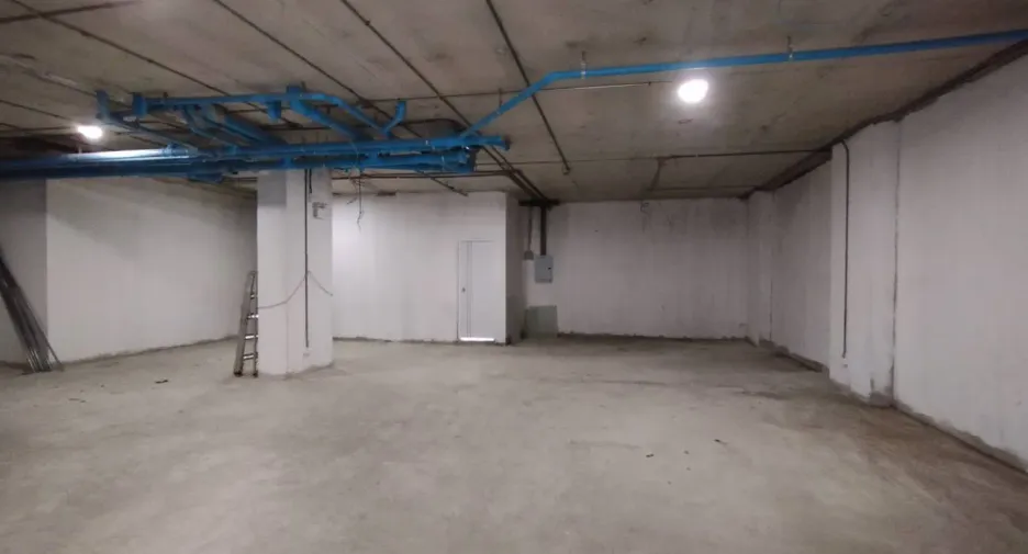 For rent retail Space in Khlong Toei, Bangkok