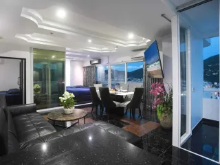 For sale 2 bedrooms condo in Kathu, Phuket